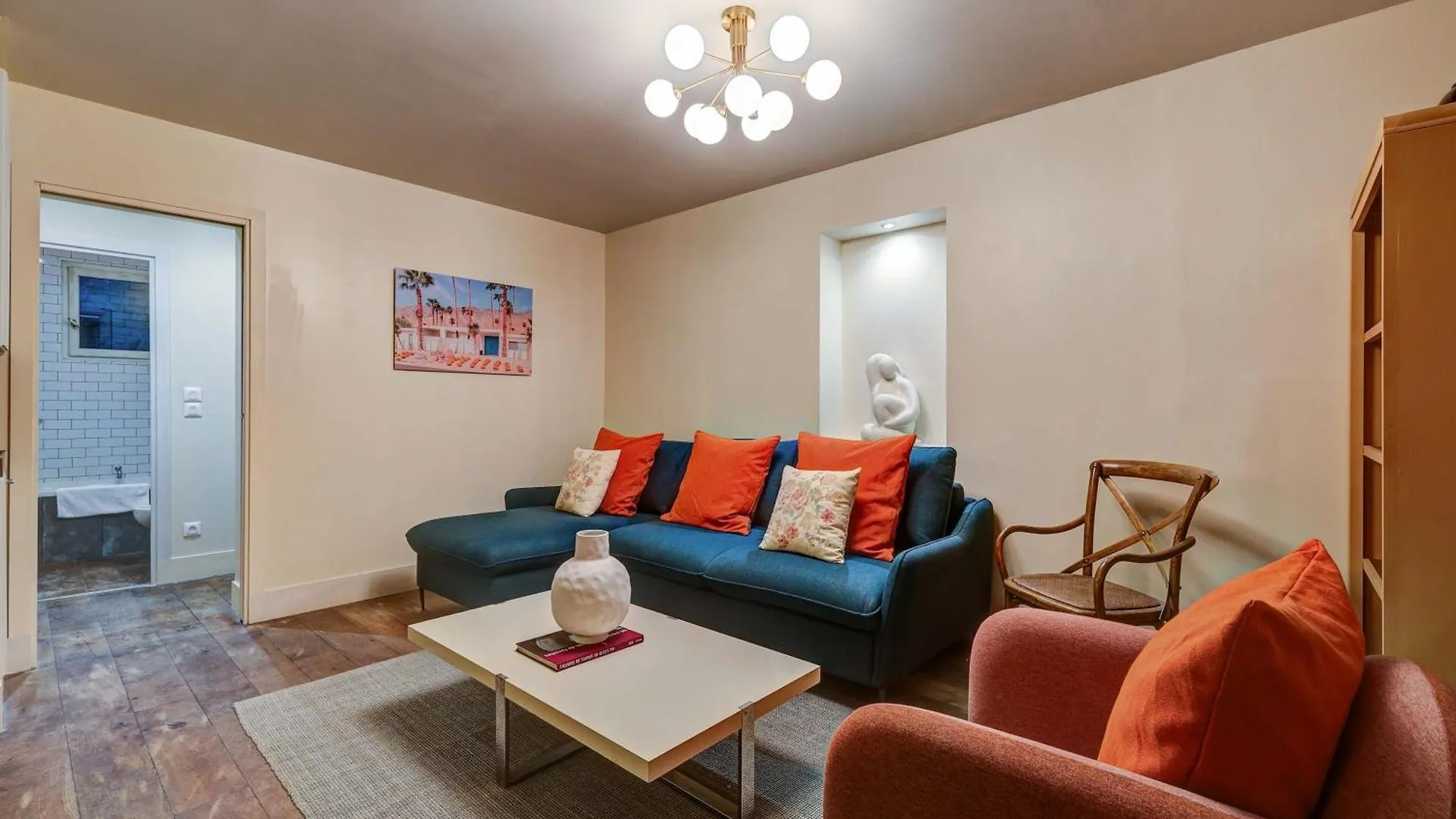 Apartment Le Marais - Les Halles Colorful & Modern 3Bd Paris